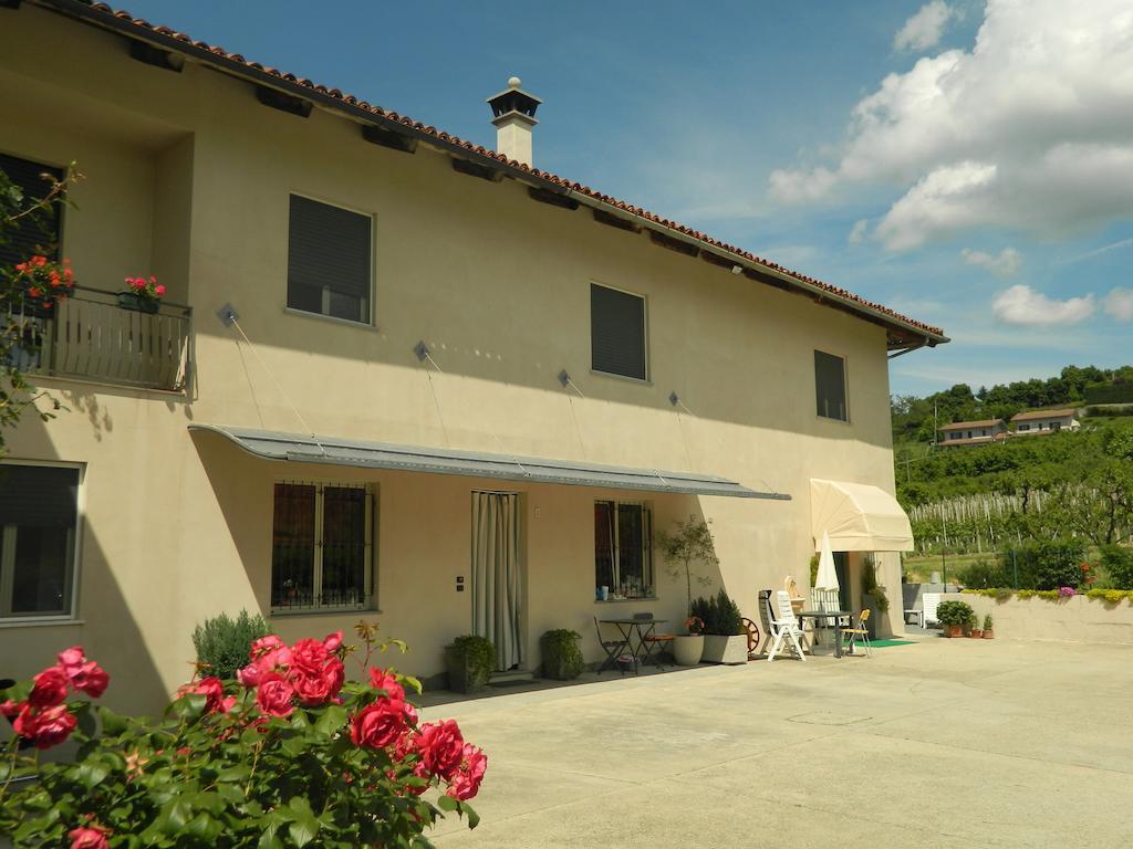 Bed & Breakfast Cascina Beatrice Rodello Exteriör bild