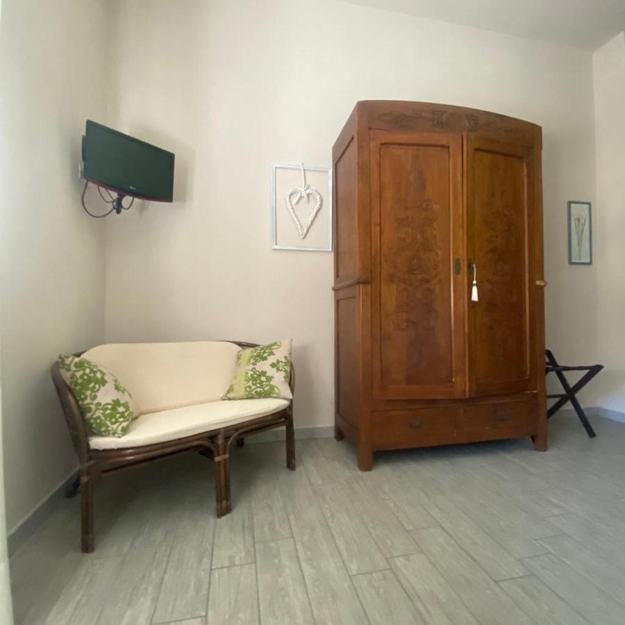 Bed & Breakfast Cascina Beatrice Rodello Exteriör bild