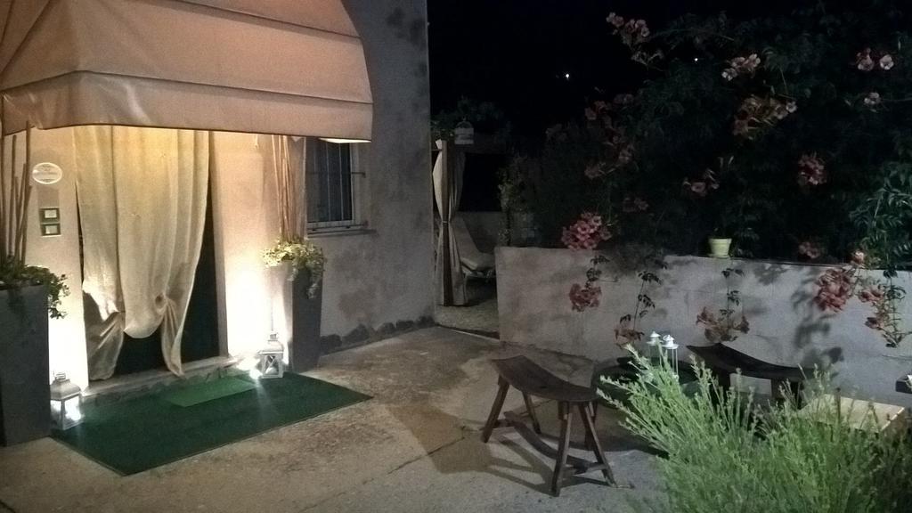 Bed & Breakfast Cascina Beatrice Rodello Exteriör bild