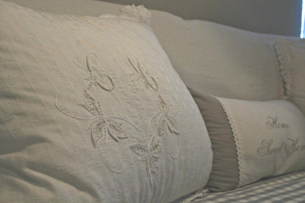 Bed & Breakfast Cascina Beatrice Rodello Exteriör bild